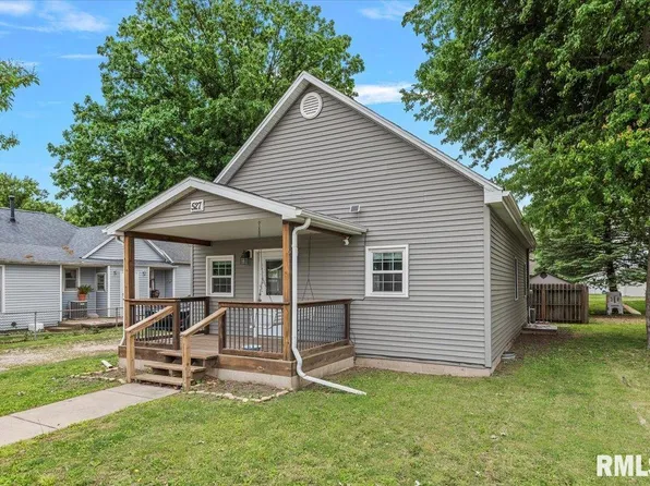 527 S Lincoln St, Divernon, IL 62530