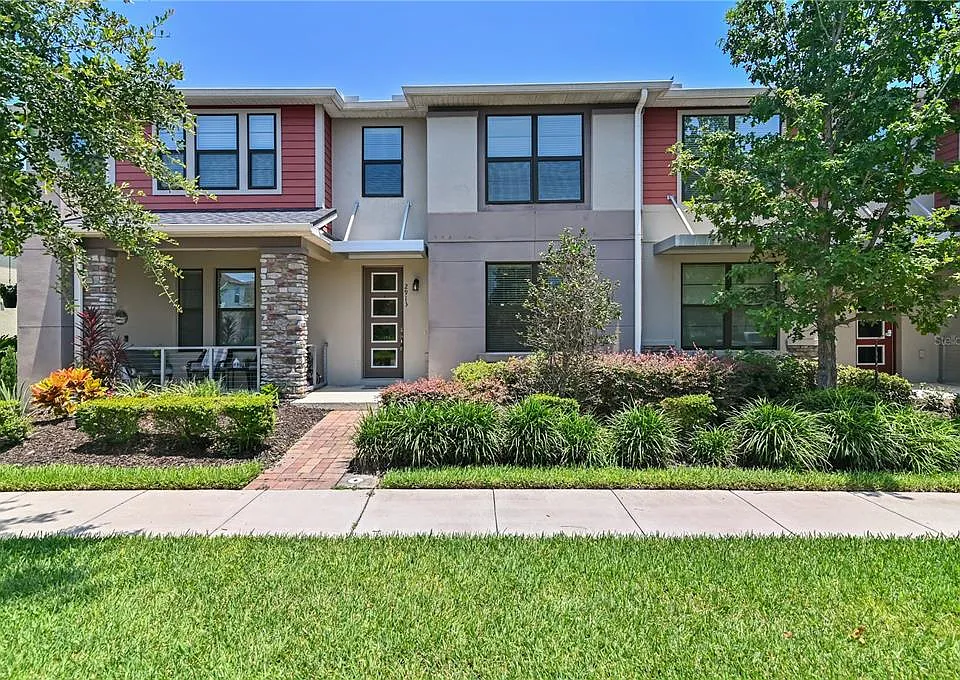 2913 Windmill Dr