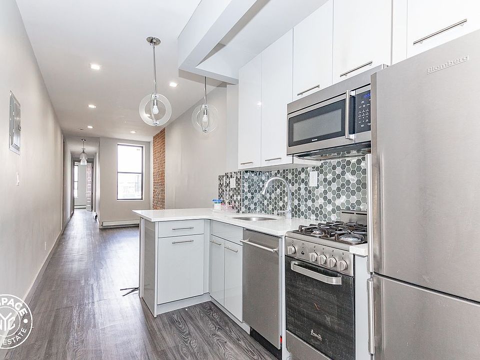 1st image of 257 Linden St #6T