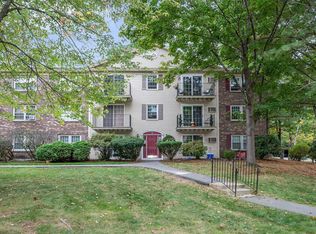 6 Autumn Leaf Dr APT 22, Nashua, NH 03060
