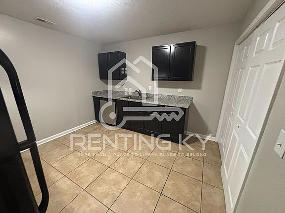 3rd image of 113 Manna Dr #5