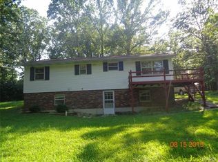 198 Colonial Woods Ln, Bourbon, MO 65441