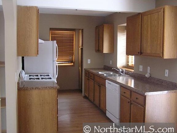 3rd image of 3027 Thomas Ave N