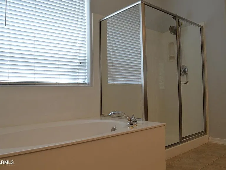 4132 E Carriage Ct — Photo 29