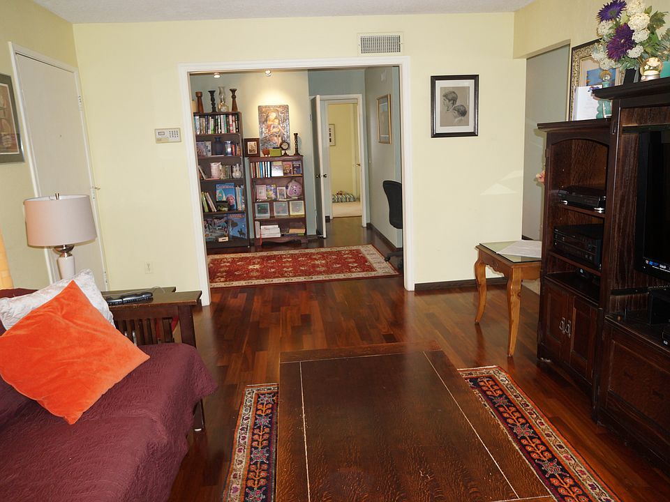 1st image of 10971 Martinique Way