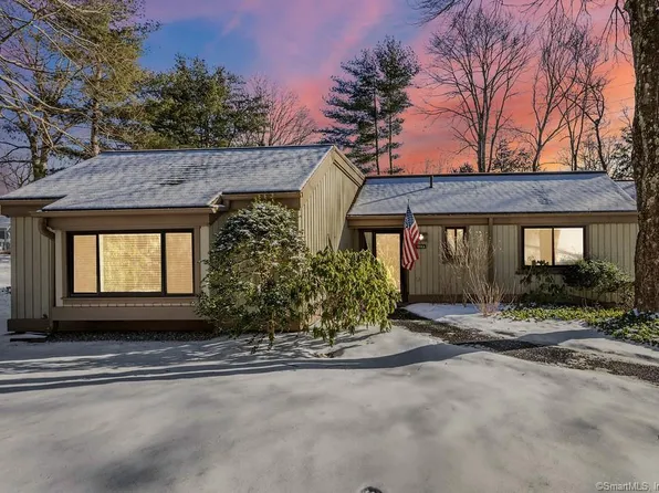 1008 Heritage Village #A, Southbury, CT 06488