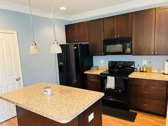 1916 Whirlaway Ct — Photo 16