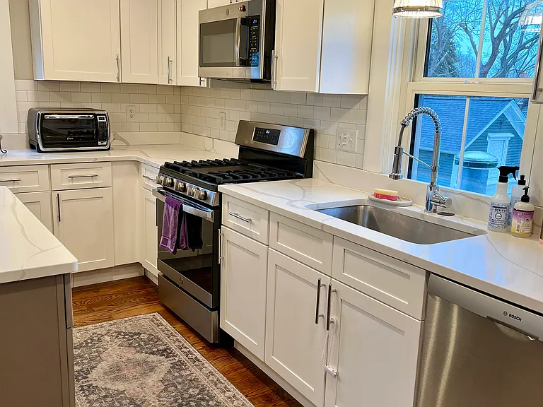 12 Pearl St #2 — Photo 3