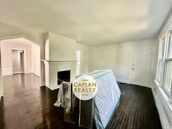 198 Goffe Ter #A, New Haven, CT 06511