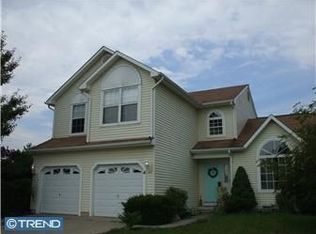 4 Orlando Dr, Sicklerville, NJ 08081