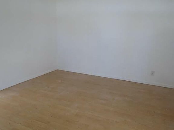 down stairs family room