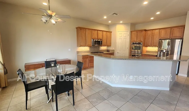 81566 Avenida Sombra — Photo 6