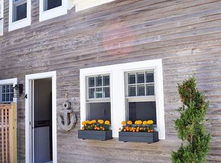 24 Pleasant St APT 4, Provincetown, MA 02657