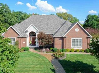 2101 Foxtail Rd, Bloomington, IL 61704