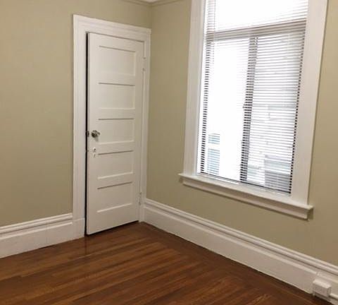 3rd image of 1436 California St