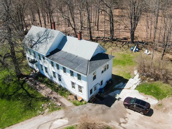 86 Winn Road, Falmouth, ME 04105