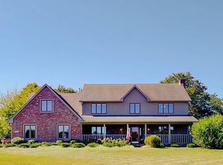 5323 W Tumbleweed Dr, New Palestine, IN 46163