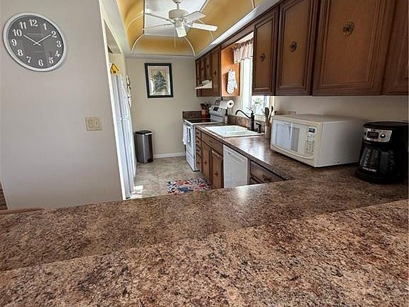 4th image of 175 SE Saint Lucie Blvd APT H207