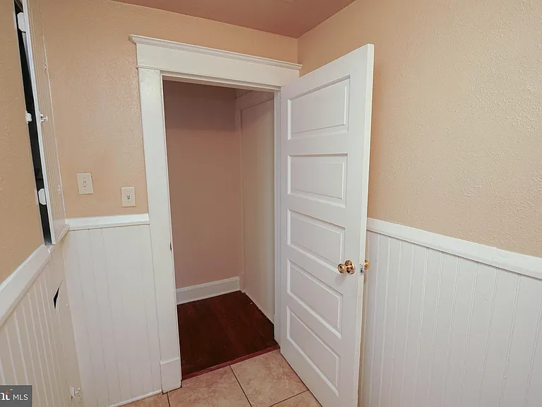 235 Newton St #4 — Photo 19