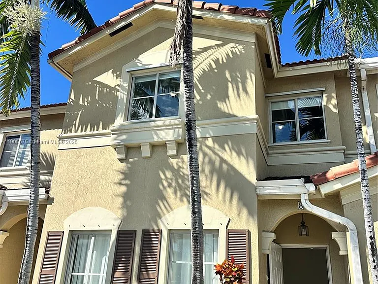NW 108th Pl — Photo 6
