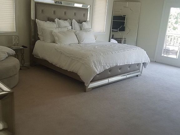 Master Bedroom/2nd flr deck