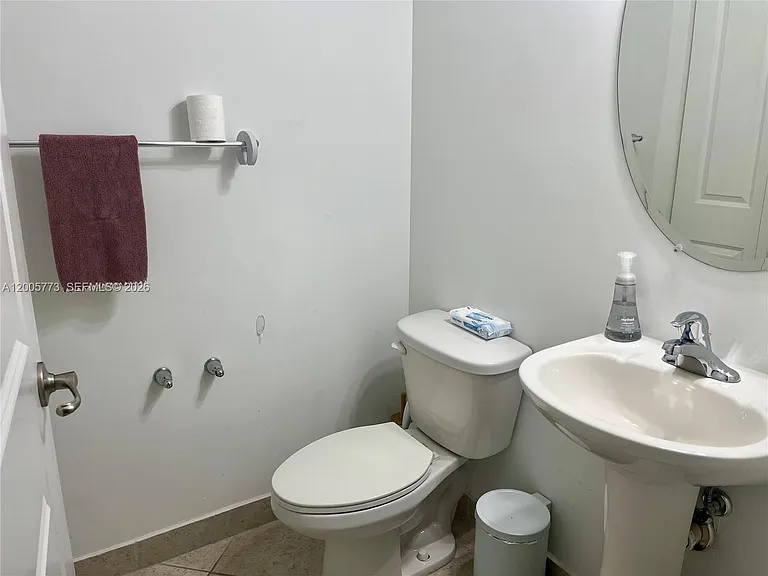 1346 SW 113th Ter #1346 — Photo 6