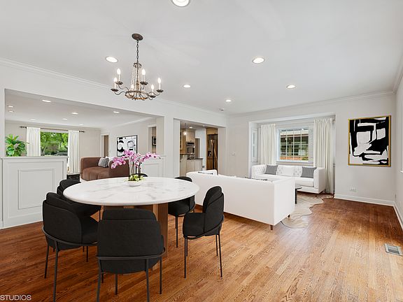 4th image of 337 Flora Pl