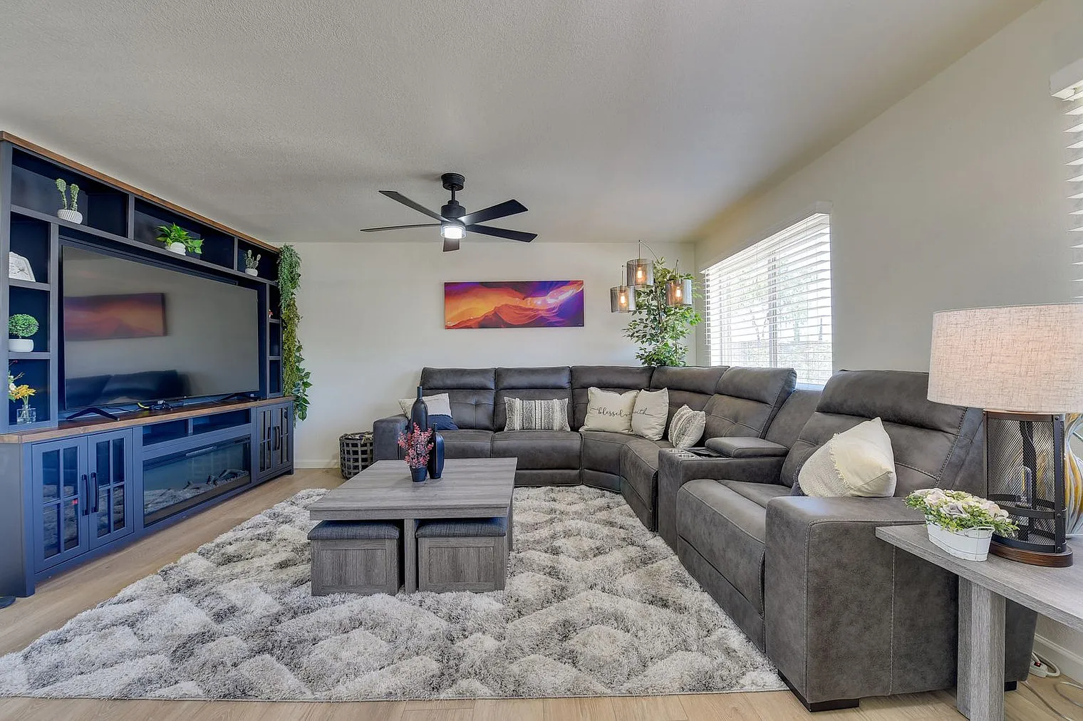 3 bed, 2.0 bath, 1399 sqft, $6,918 — Photo 1