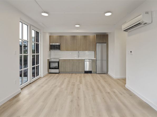 68 Gold St #6D