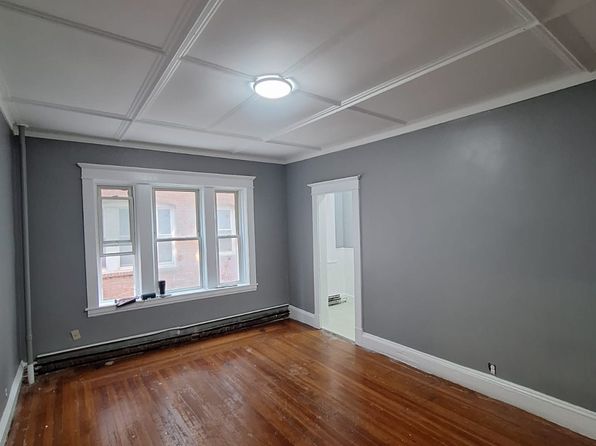 74 Grenada Ter APT 1R