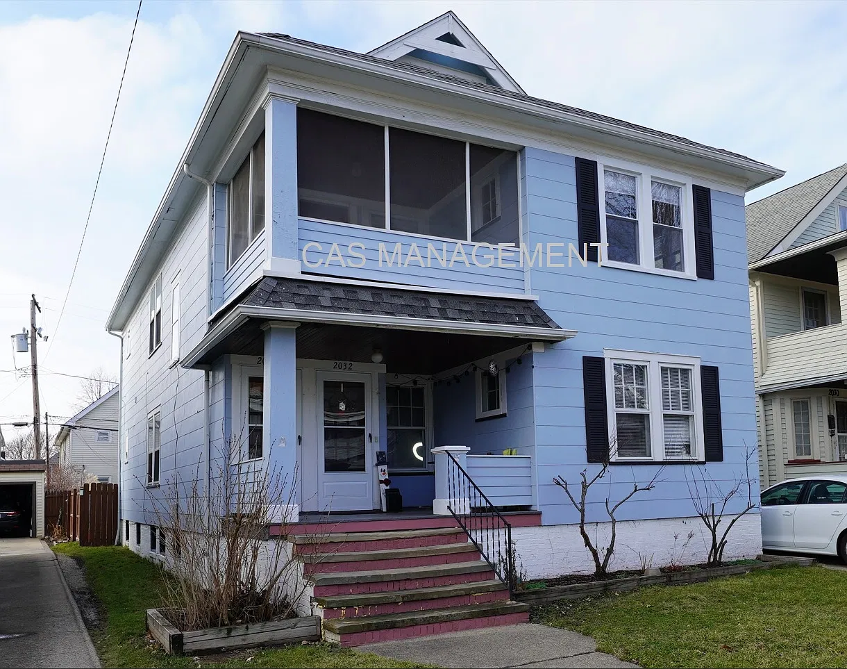 2034 Chesterland Ave — Photo 1