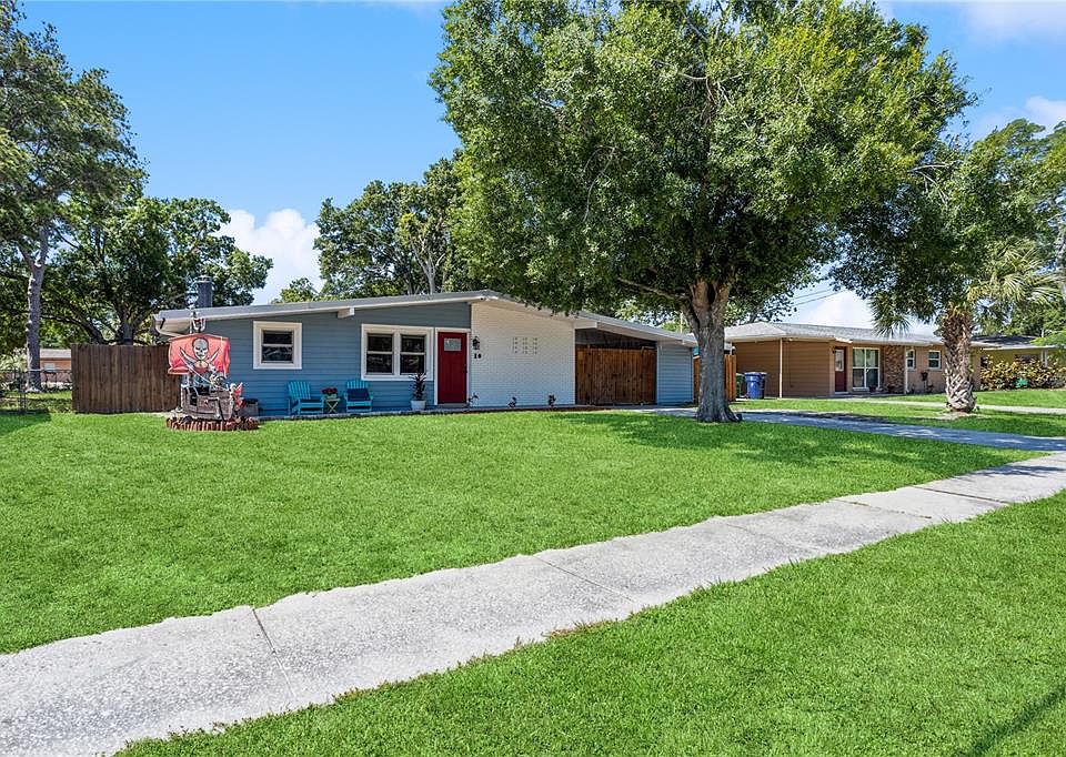 1st image of 4208 W Iowa Ave