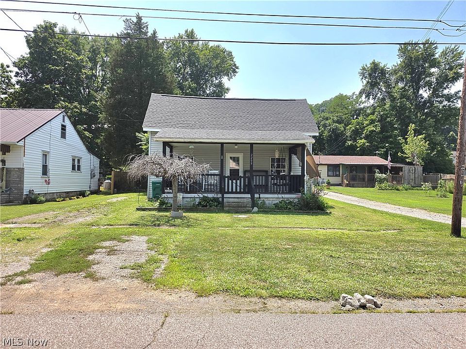1st image of 2208 11th Ave