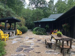 233 Cardinal Trce, Lake Toxaway, NC 28747
