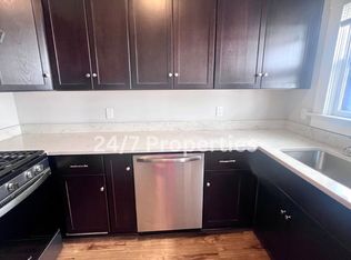 1830 NW 23rd Pl #E, Portland, OR 97210