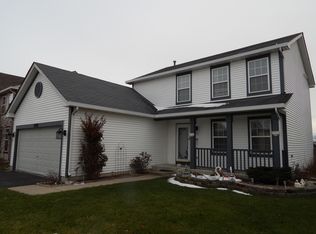 1229 E Komar Ln, Round Lake Beach, IL