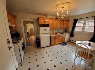 26 Beechcroft St APT 3, Brighton, MA 02135