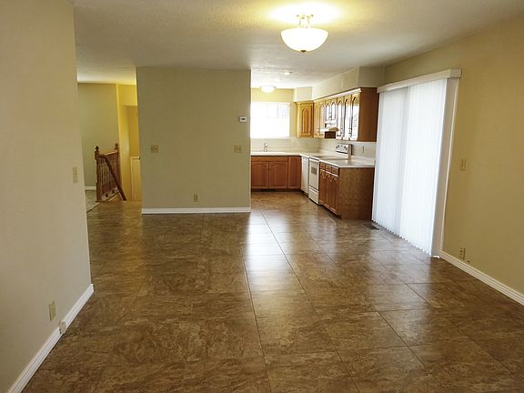 5th image of 781 E Whispering Pine Dr