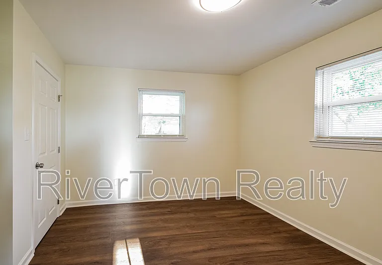 277 S Mount Pleasant Rd — Photo 11