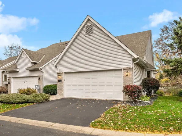 443 95th Ln NW, Coon Rapids, MN 55433