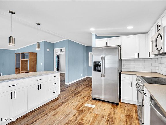 2nd image of 6617 Sago Palm Drive