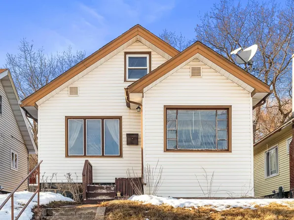 2717 W 9th St, Duluth, MN 55806