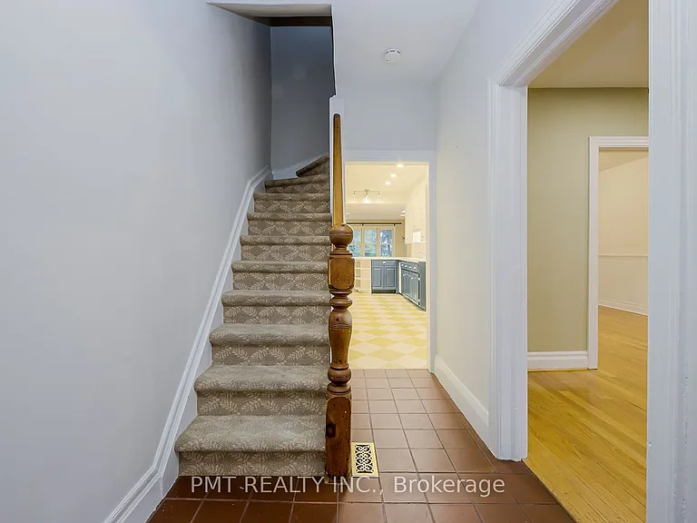 47 Herbert Ave — Photo 21