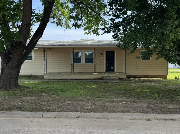 501 E Main St #1, Stroud, OK 74079
