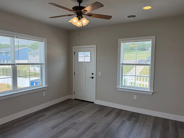 Salem Run Apartments Phase 2 — Photo 439