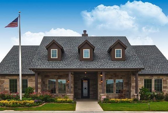 2nd image of 4015 Lago Vista Ln