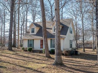 210 State Ave, Lawrenceburg, TN 38464