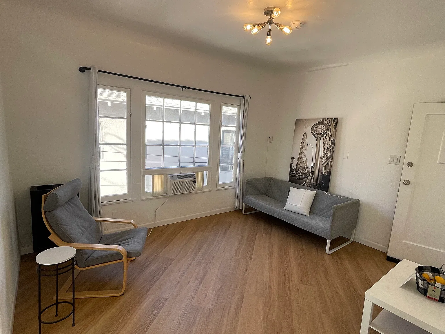 1 bed, 424 sqft, $1,895 — Photo 1