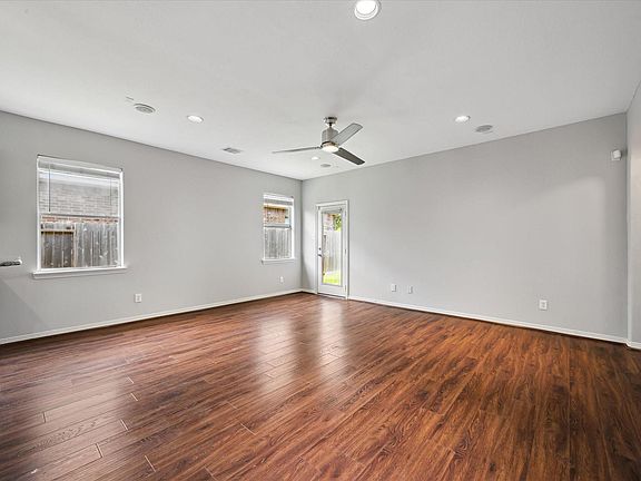 4th image of 3105 W Trail Dr