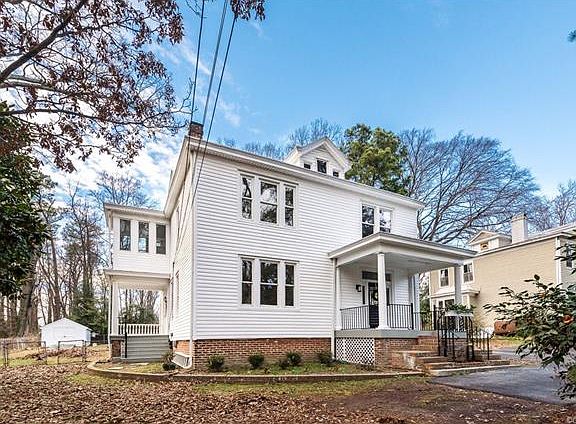 3rd image of 816 W 44th St